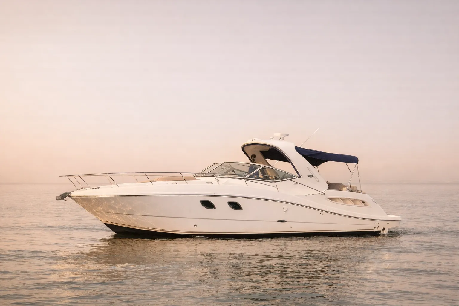 Мини-яхта C-RAY